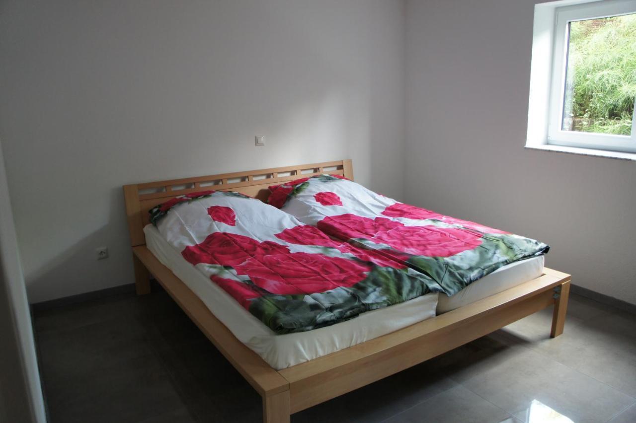 2- Zimmer-Wohnung Weilerswist エクステリア 写真